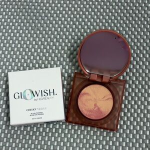Huda Beauty GloWish Cheeky Blush in Milky Rose-NIB